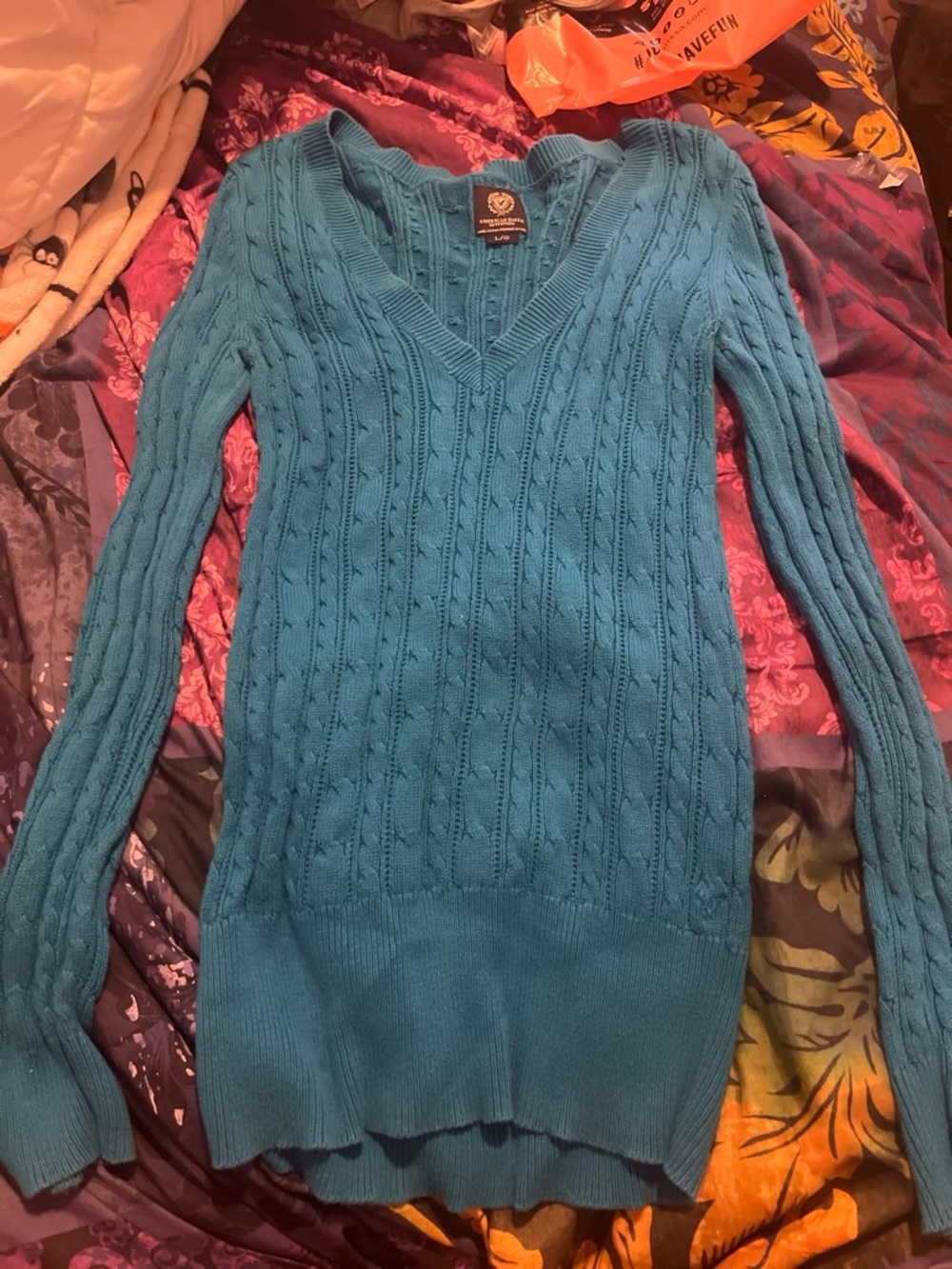 Vintage American Eagle Outfitters Teal Cable Knit V-Neck Sweater